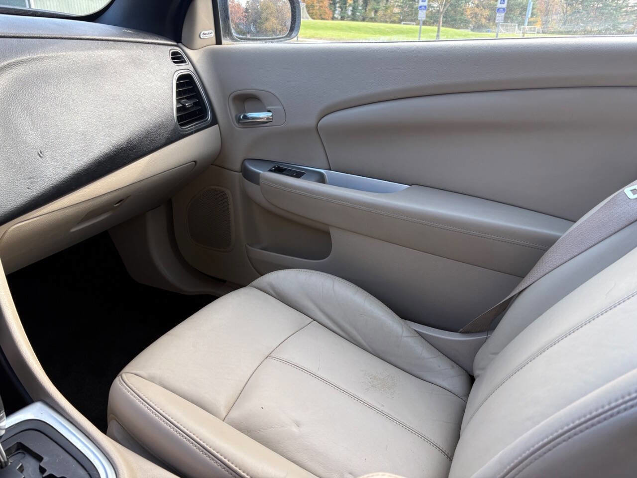 Used 2012 Chrysler 200 Limited image 19