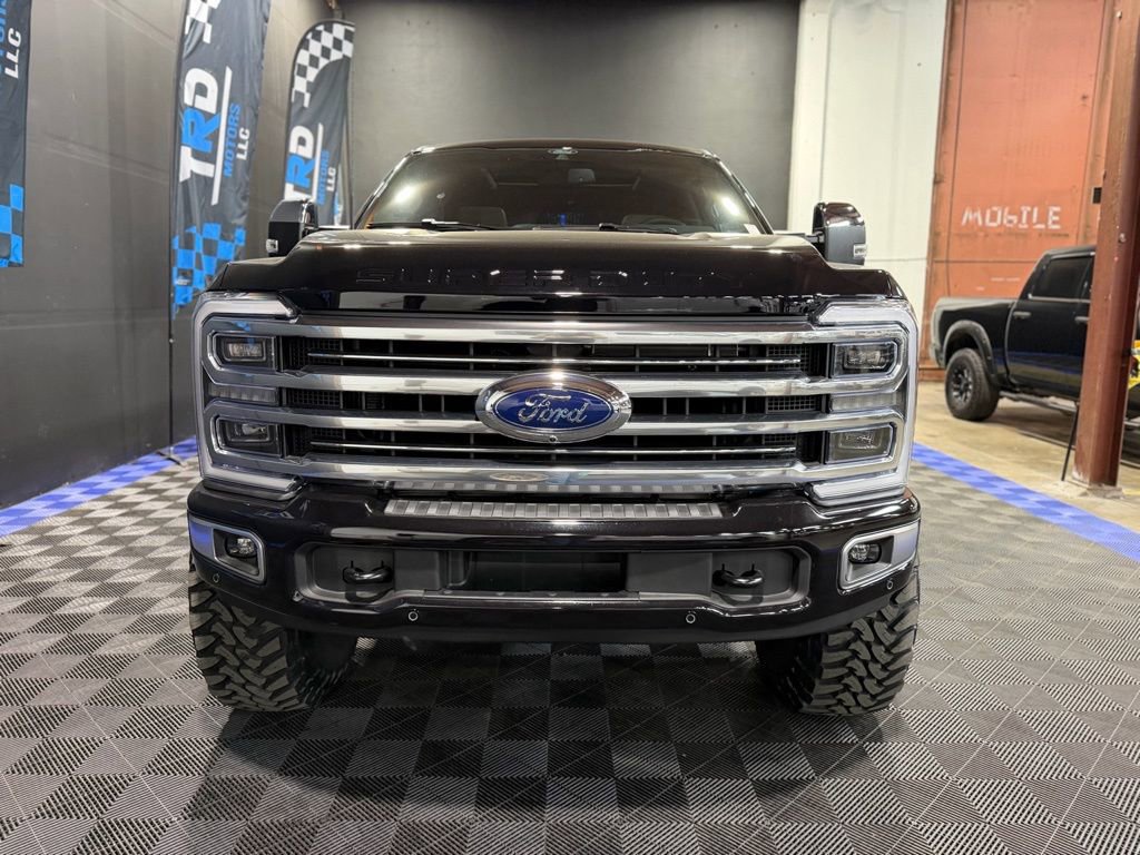 Used 2025 Ford F250 Platinum w/ Platinum Plus Package image 7