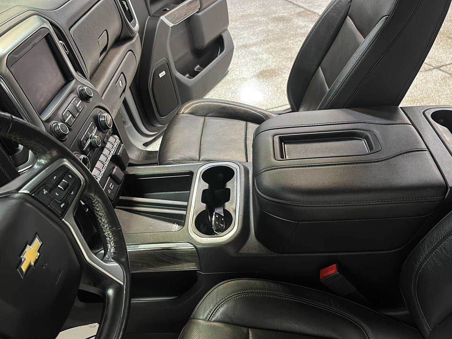 Used 2020 Chevrolet Silverado 2500 LTZ w/ LTZ Plus Package AWD/4WD image 28