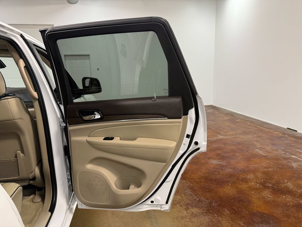 Used 2021 Jeep Grand Cherokee Overland w/ Protech Group AWD/4WD image 64