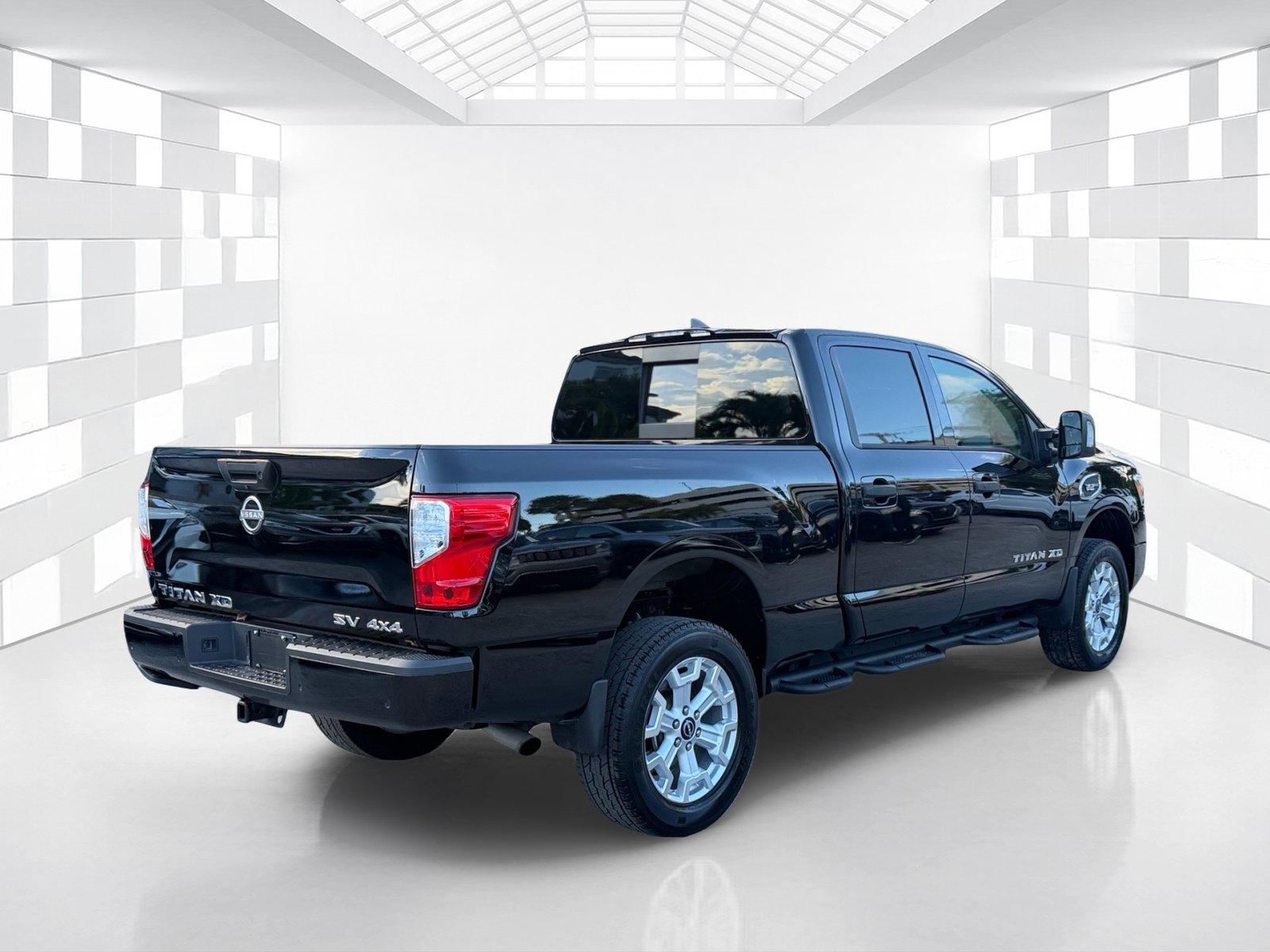 Certified 2024 Nissan Titan SV w/ SV Convenience Package AWD/4WD image 7