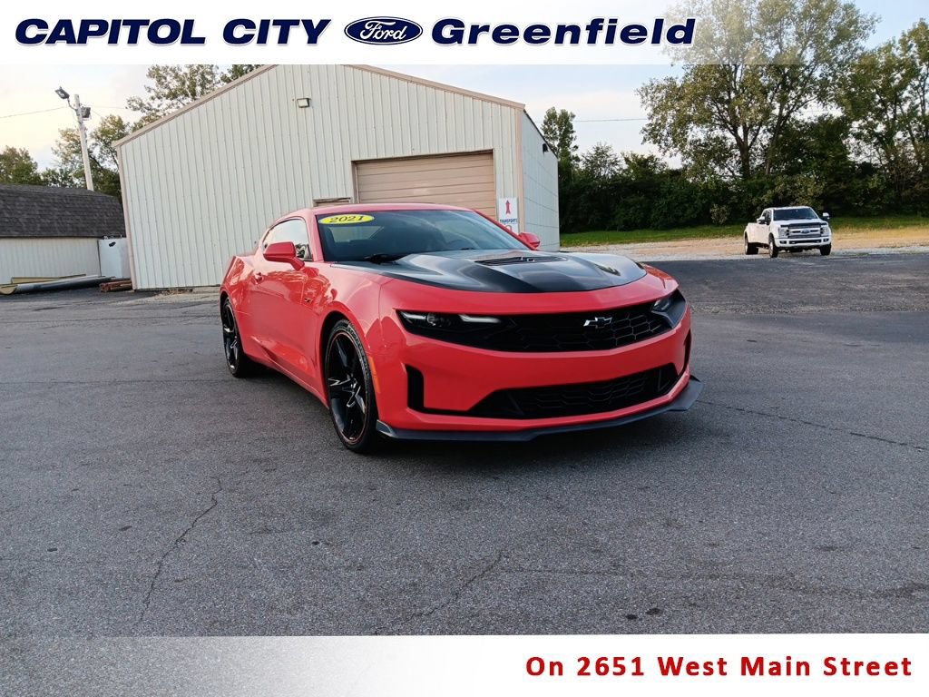 Used 2021 Chevrolet Camaro LT RWD image 1