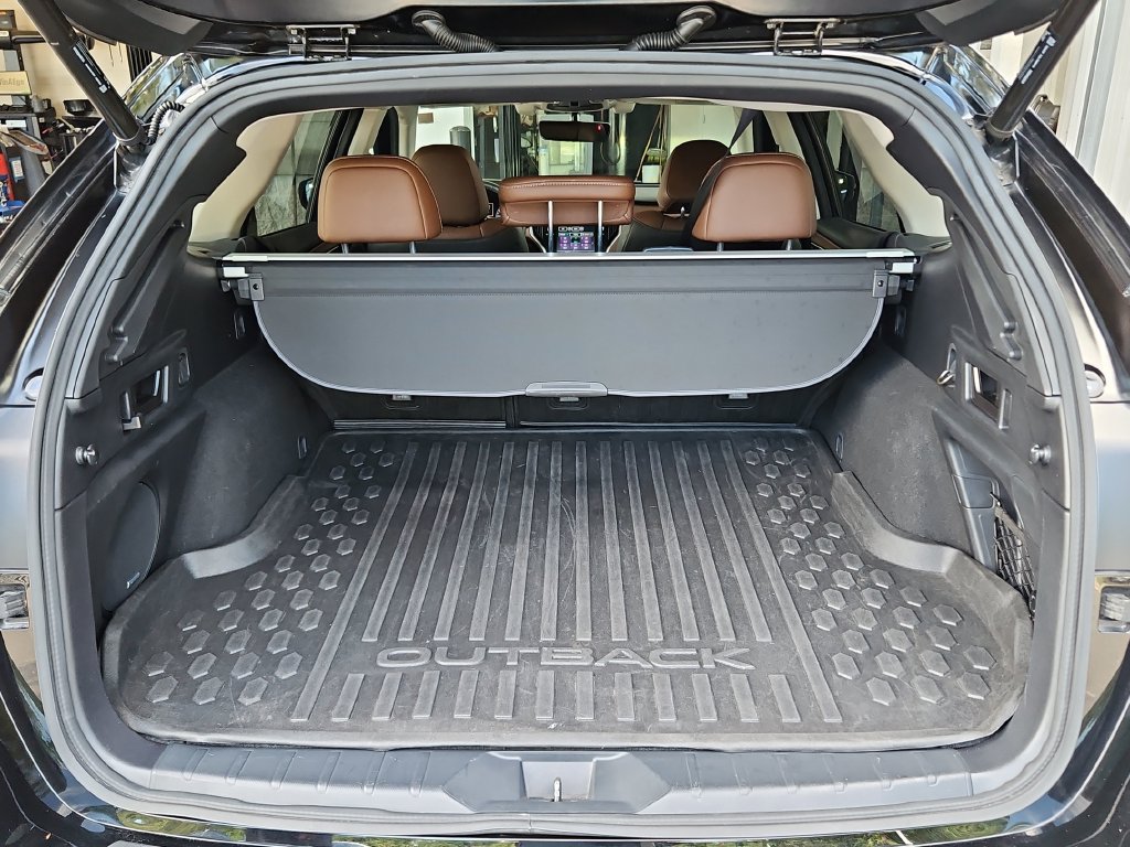 Used 2020 Subaru Outback Touring XT AWD/4WD image 33