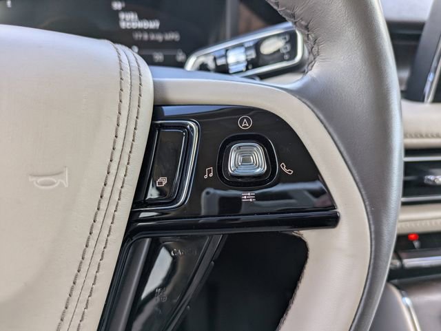 Used 2021 Lincoln Aviator Reserve w/ Equipment Group 201A image 30