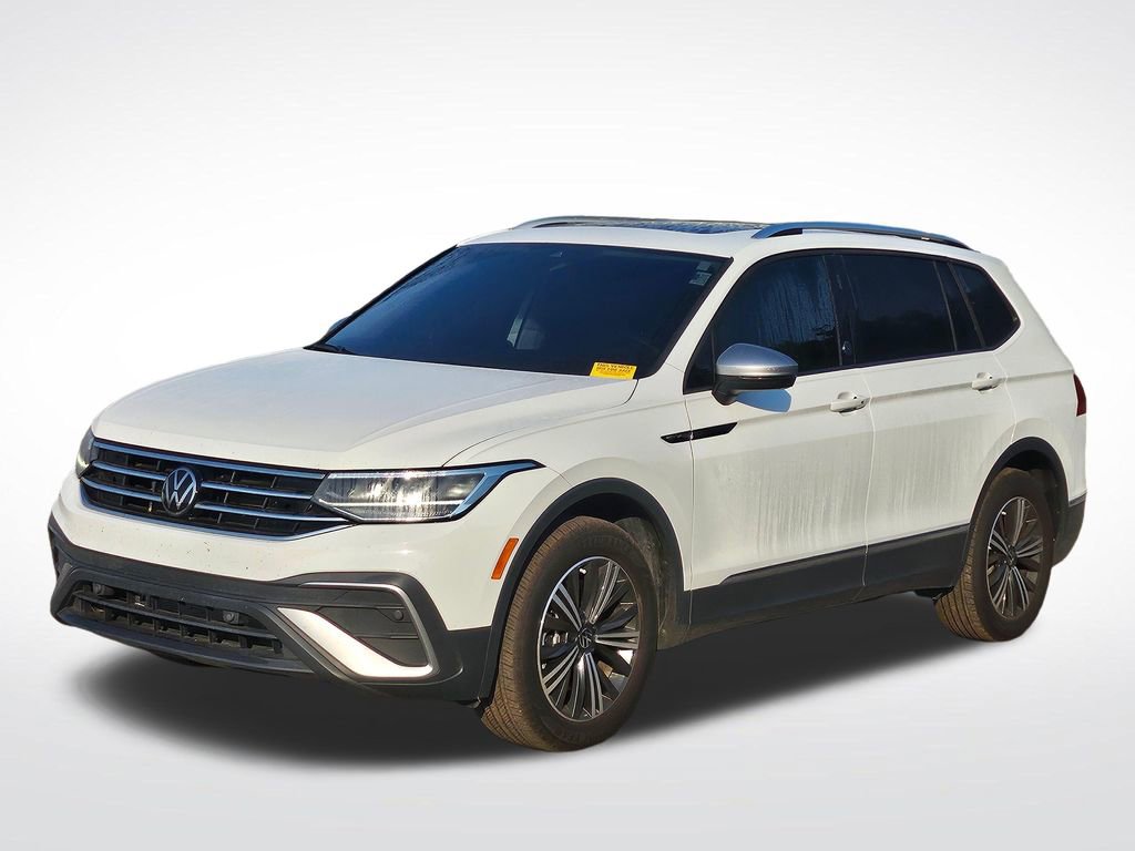 Used 2024 Volkswagen Tiguan Wolfsburg Edition FWD image 2