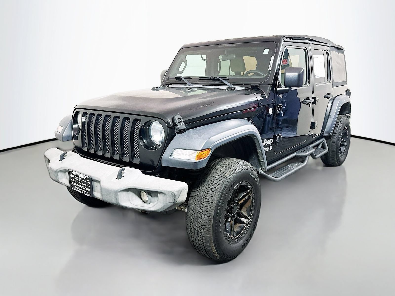 Used 2018 Jeep Wrangler Unlimited Sport S AWD/4WD image 3