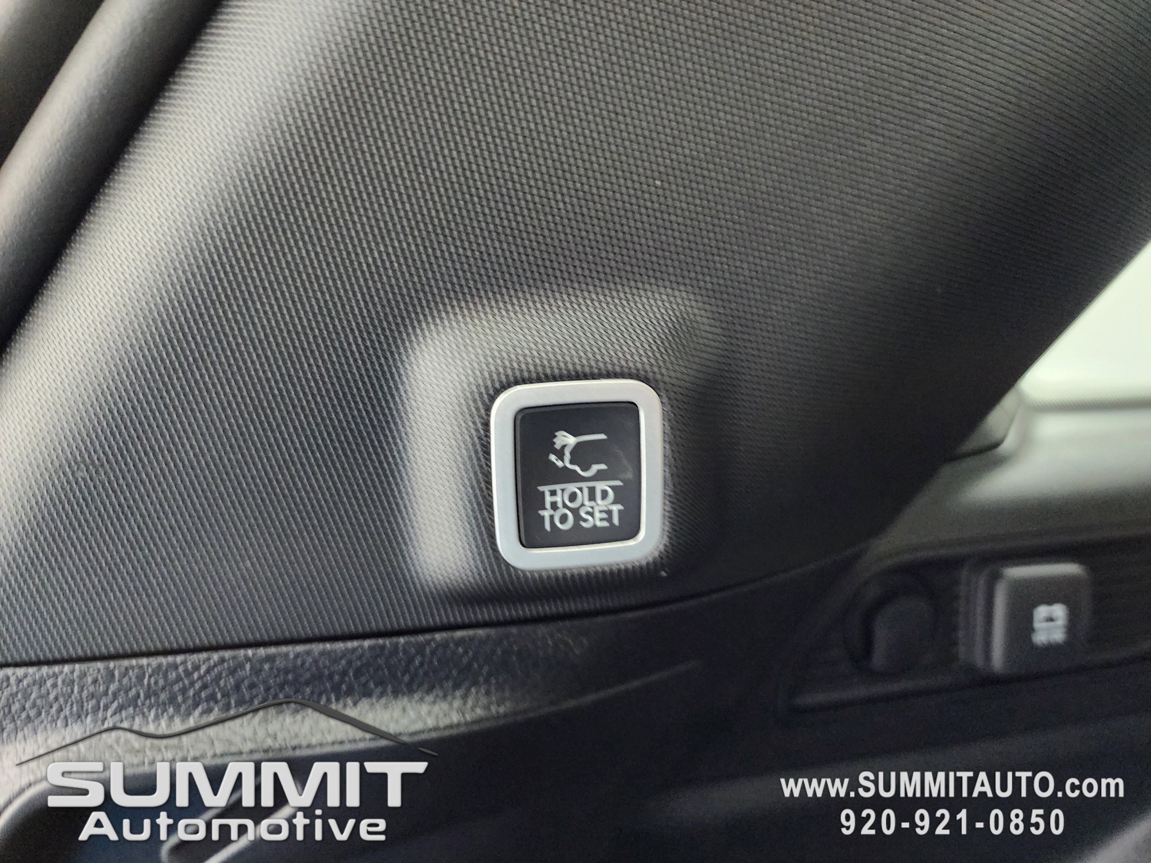 New 2025 Jeep Grand Cherokee Limited w/ Black Appearance Package image 32