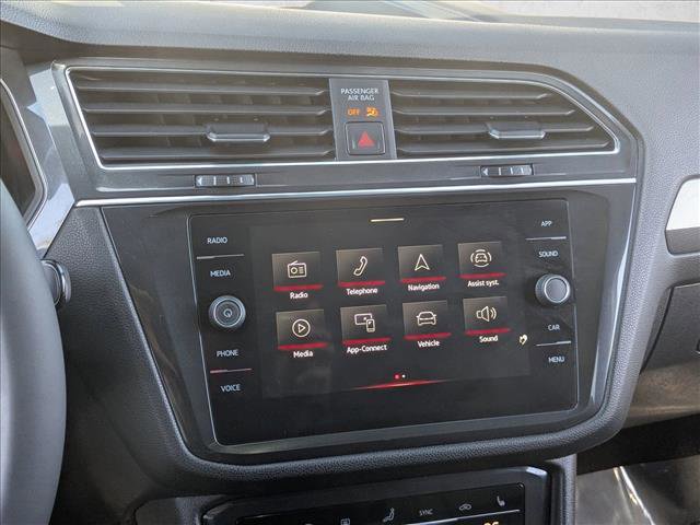 Used 2023 Volkswagen Tiguan SE R-Line AWD/4WD image 14