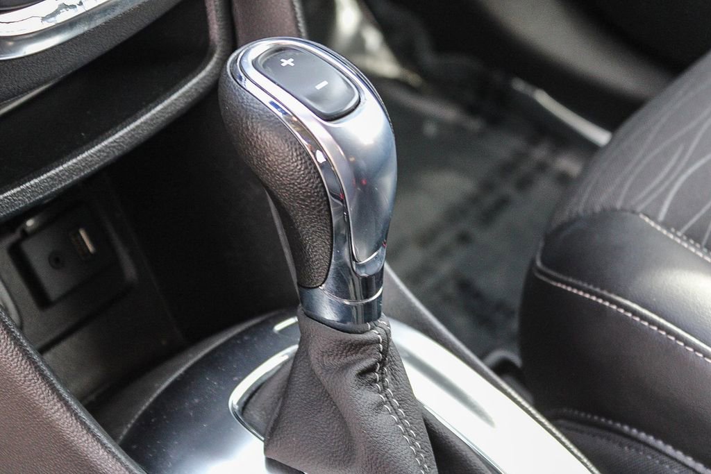 Used 2016 Buick Encore FWD image 19