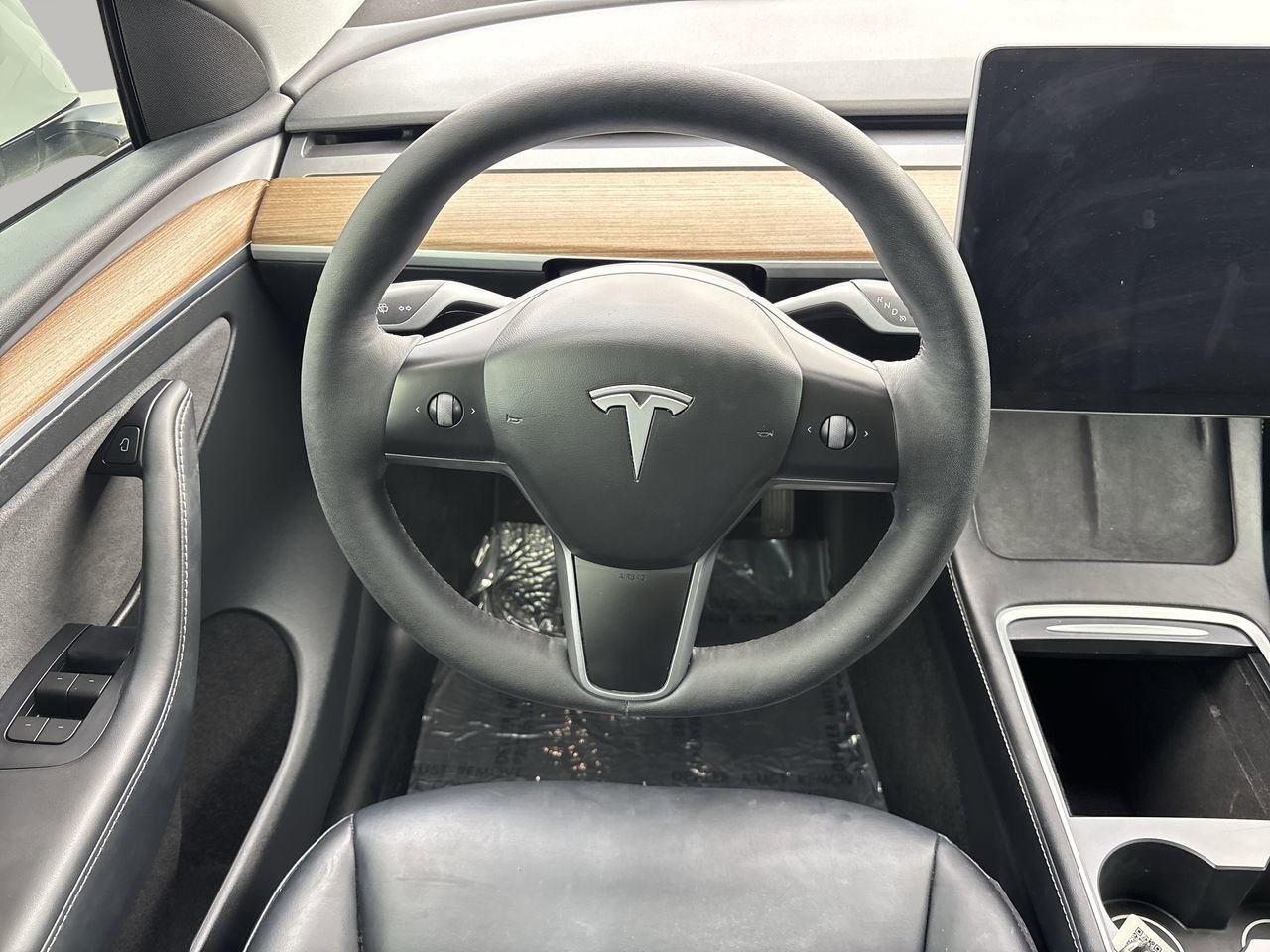 Used 2024 Tesla Model Y 2WD image 10