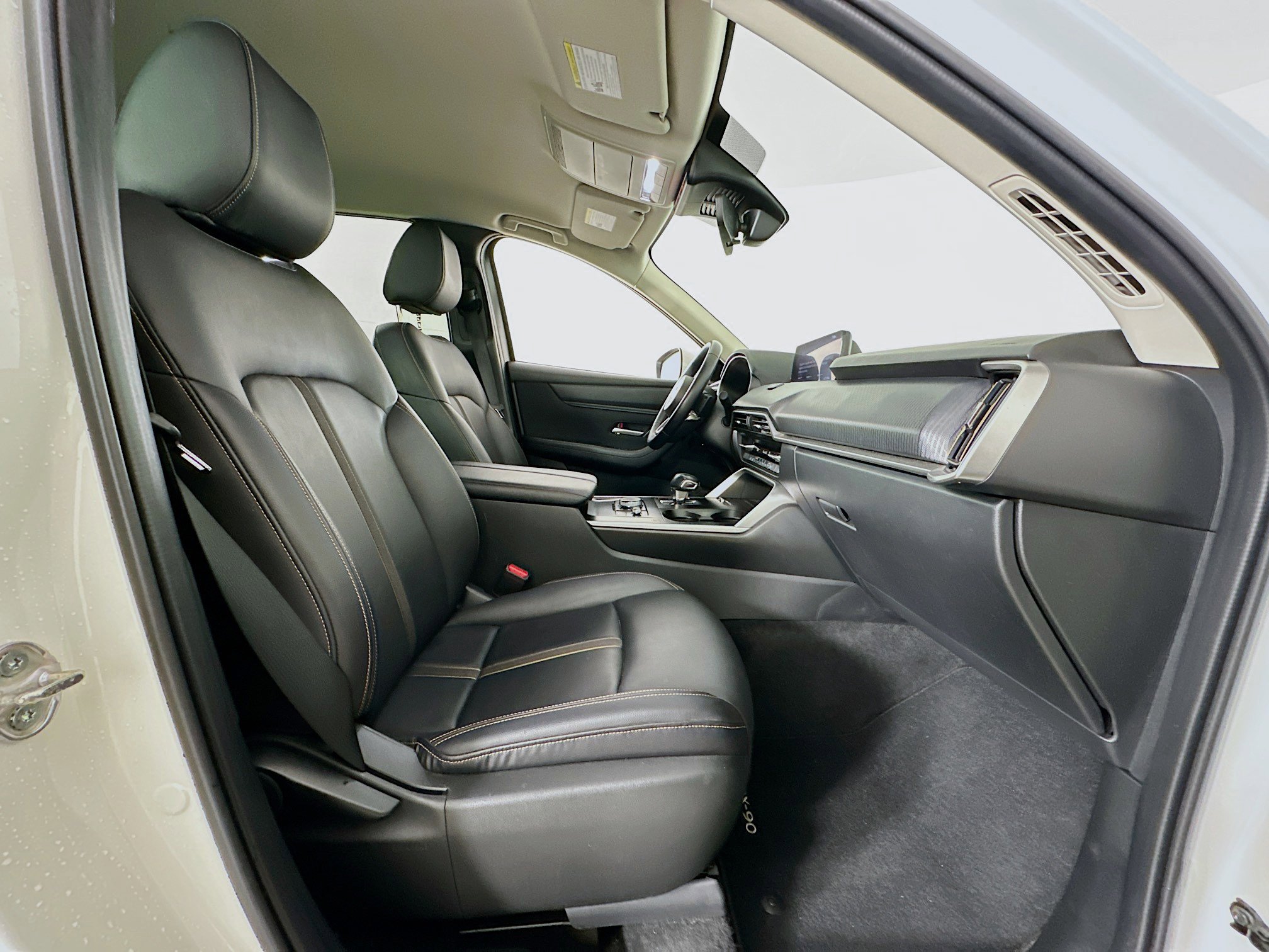 Used 2025 MAZDA CX-90 3.3 Turbo w/ Select Package image 32