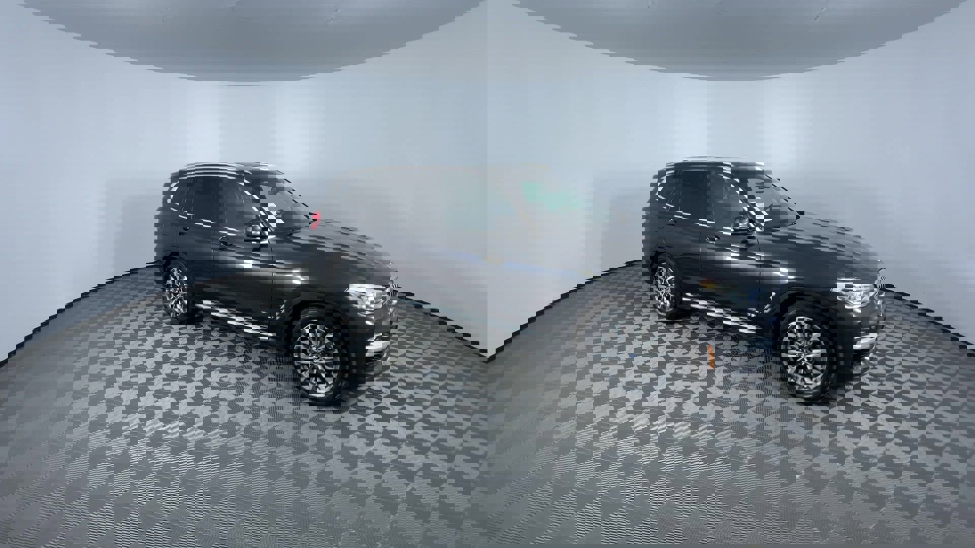 Used 2018 BMW X3 xDrive30i image 2