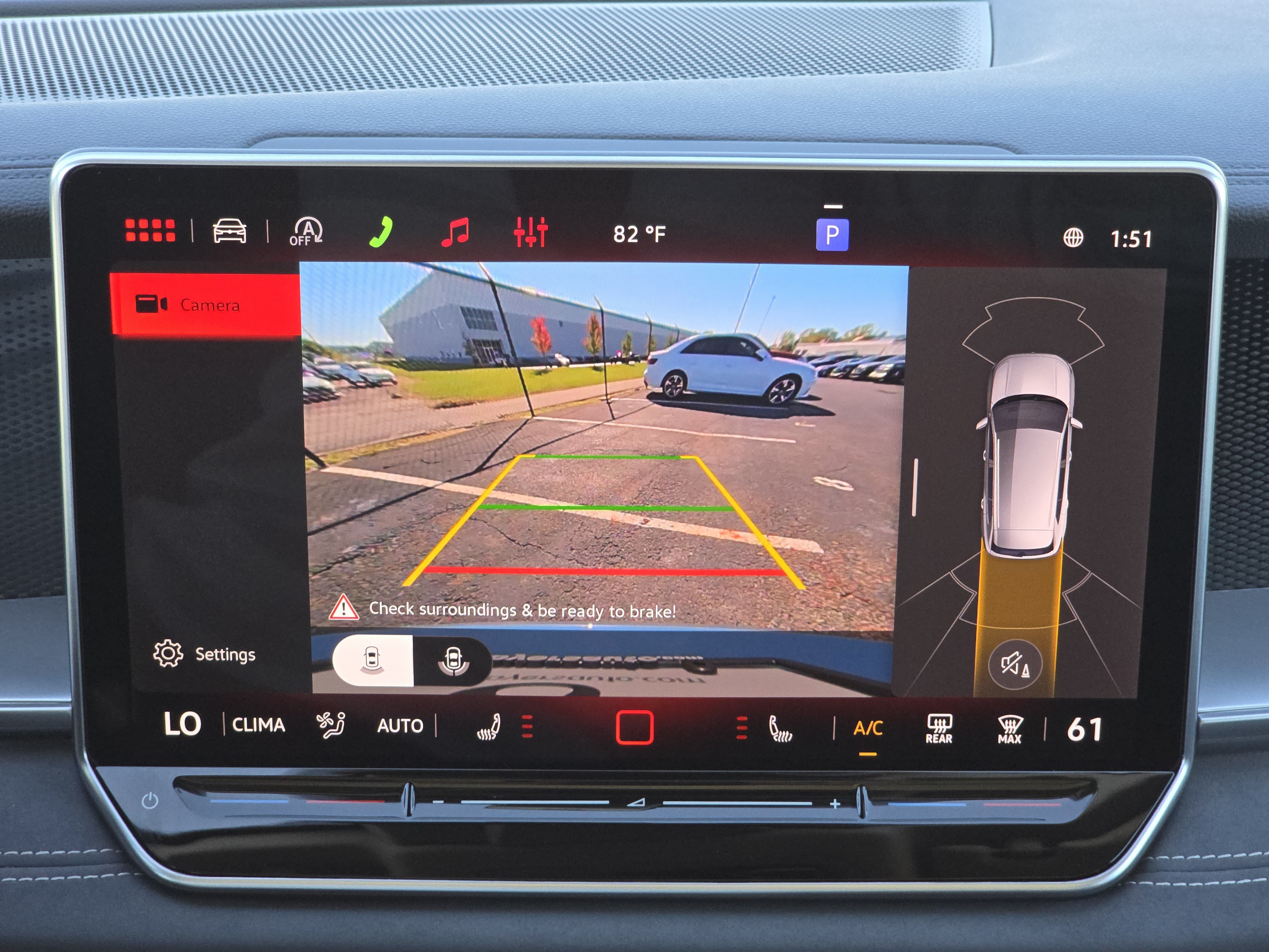 New 2026 Volkswagen Tiguan SE AWD/4WD image 25