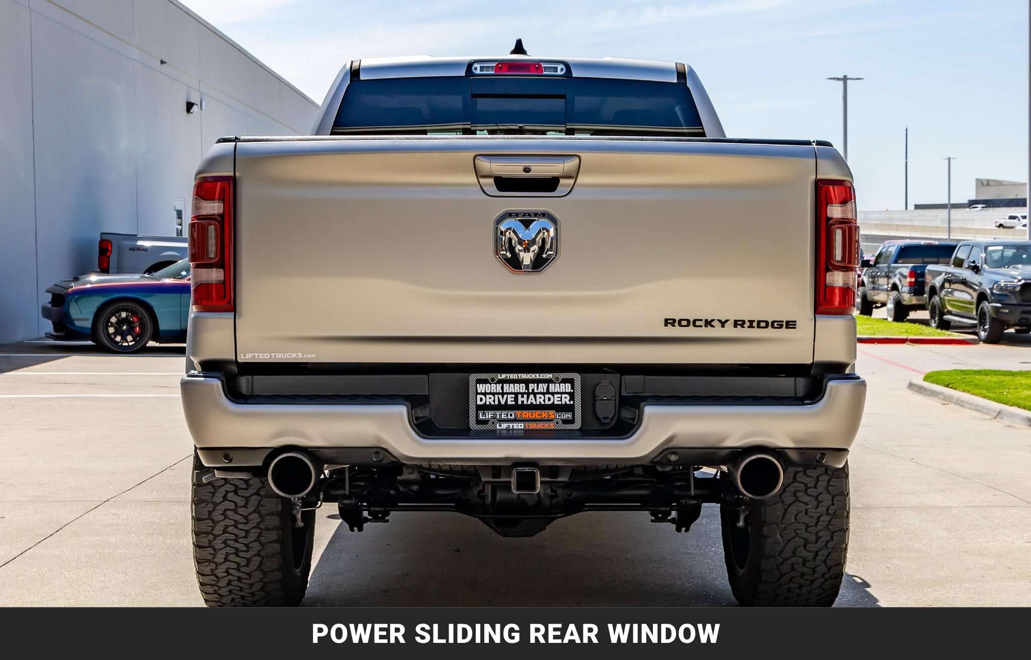 Used 2022 RAM 1500 Laramie AWD/4WD image 7
