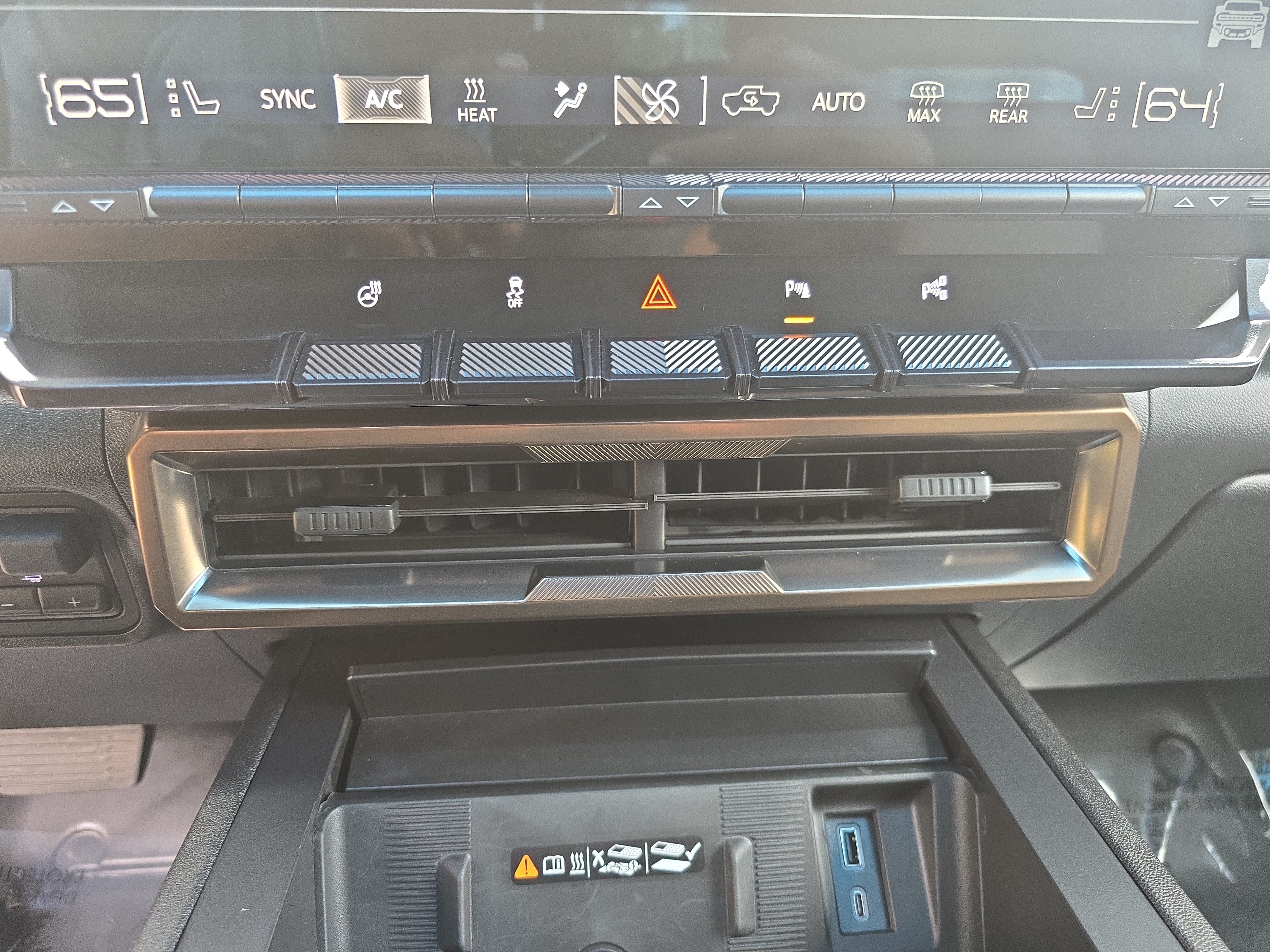 Used 2025 GMC Hummer EV 2X AWD/4WD image 18