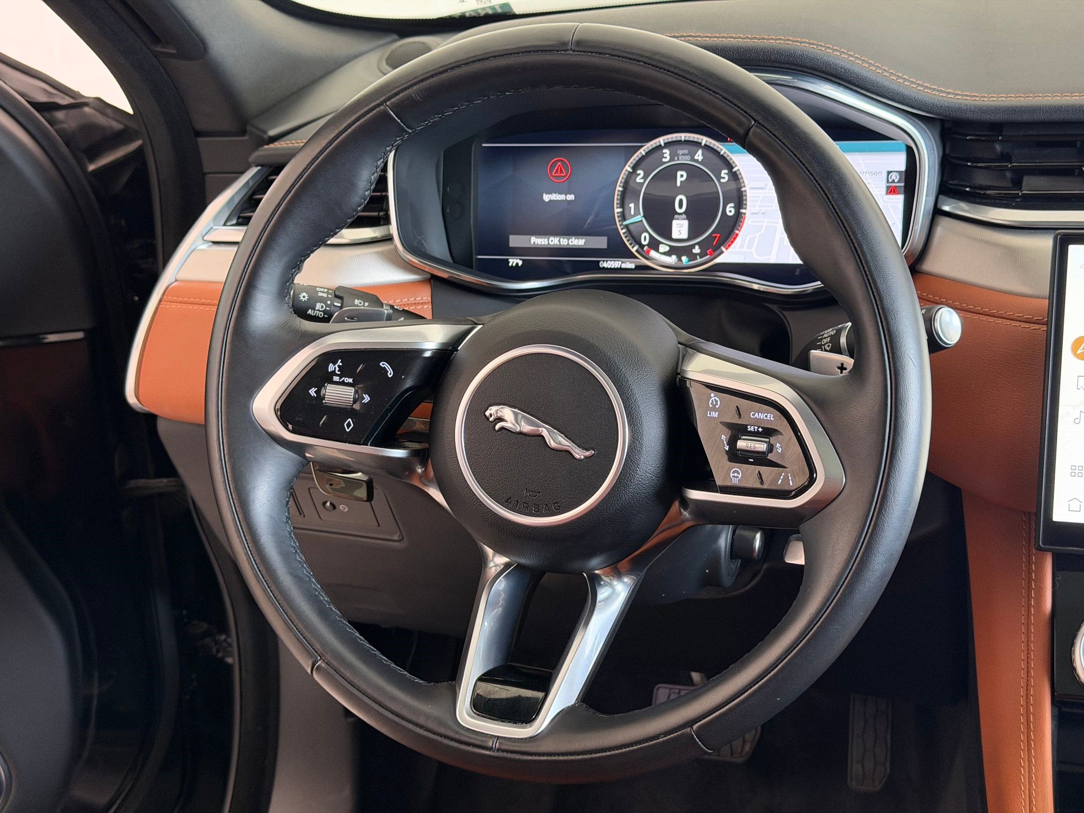 Used 2024 Jaguar F-PACE R-Dynamic S image 17