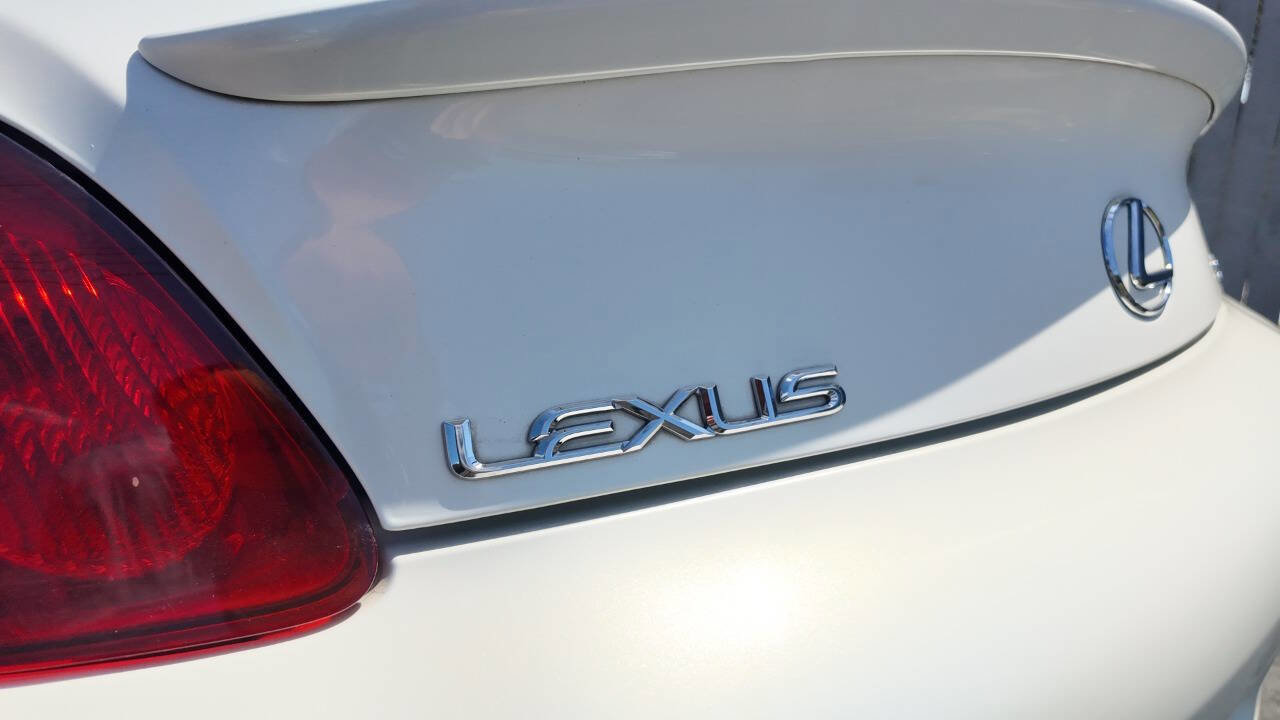 Used 2004 Lexus SC 430 Convertible image 10