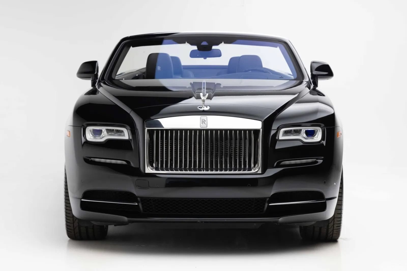 Used 2019 Rolls-Royce Dawn RWD image 5