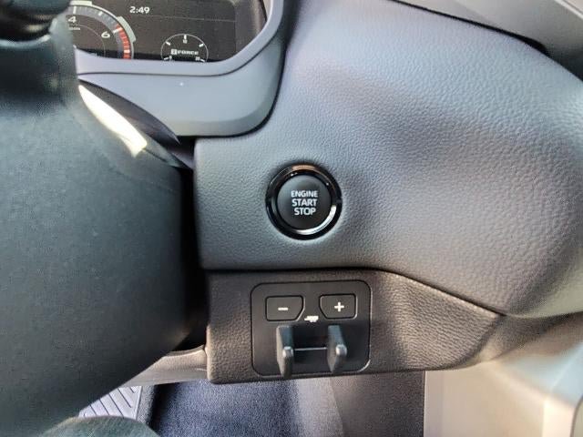 Used 2026 Toyota Tundra Limited AWD/4WD image 17