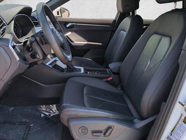 Used 2025 Audi Q3 2.0T Premium AWD/4WD image 24