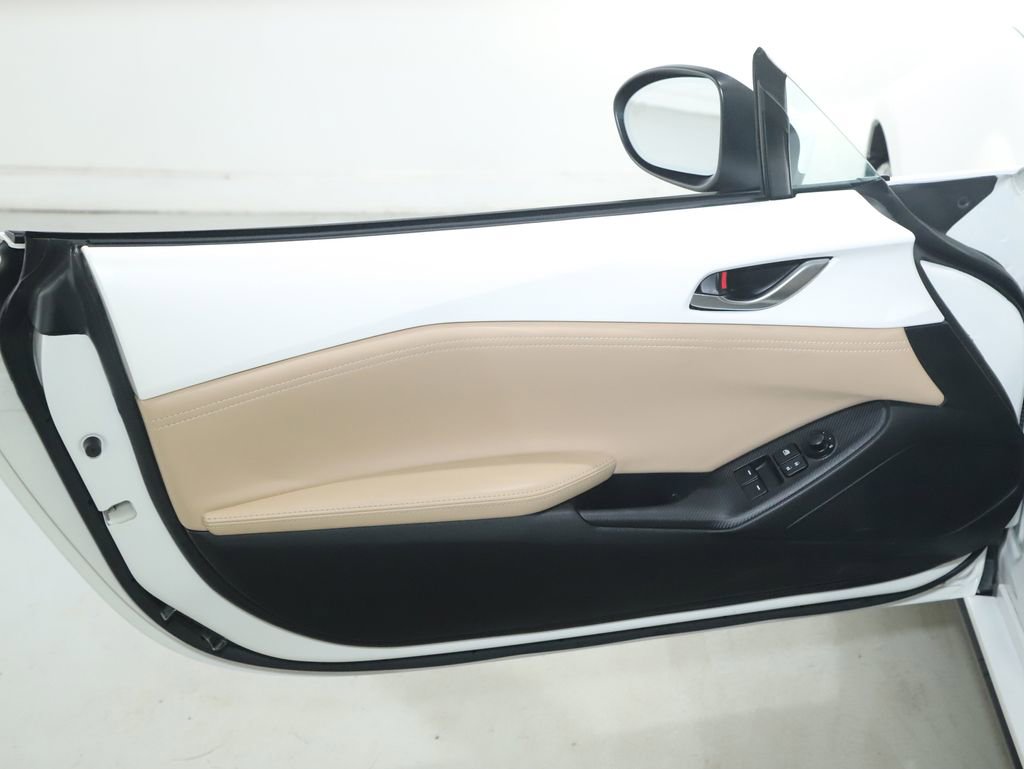 Used 2024 MAZDA MX-5 Miata Grand Touring image 13