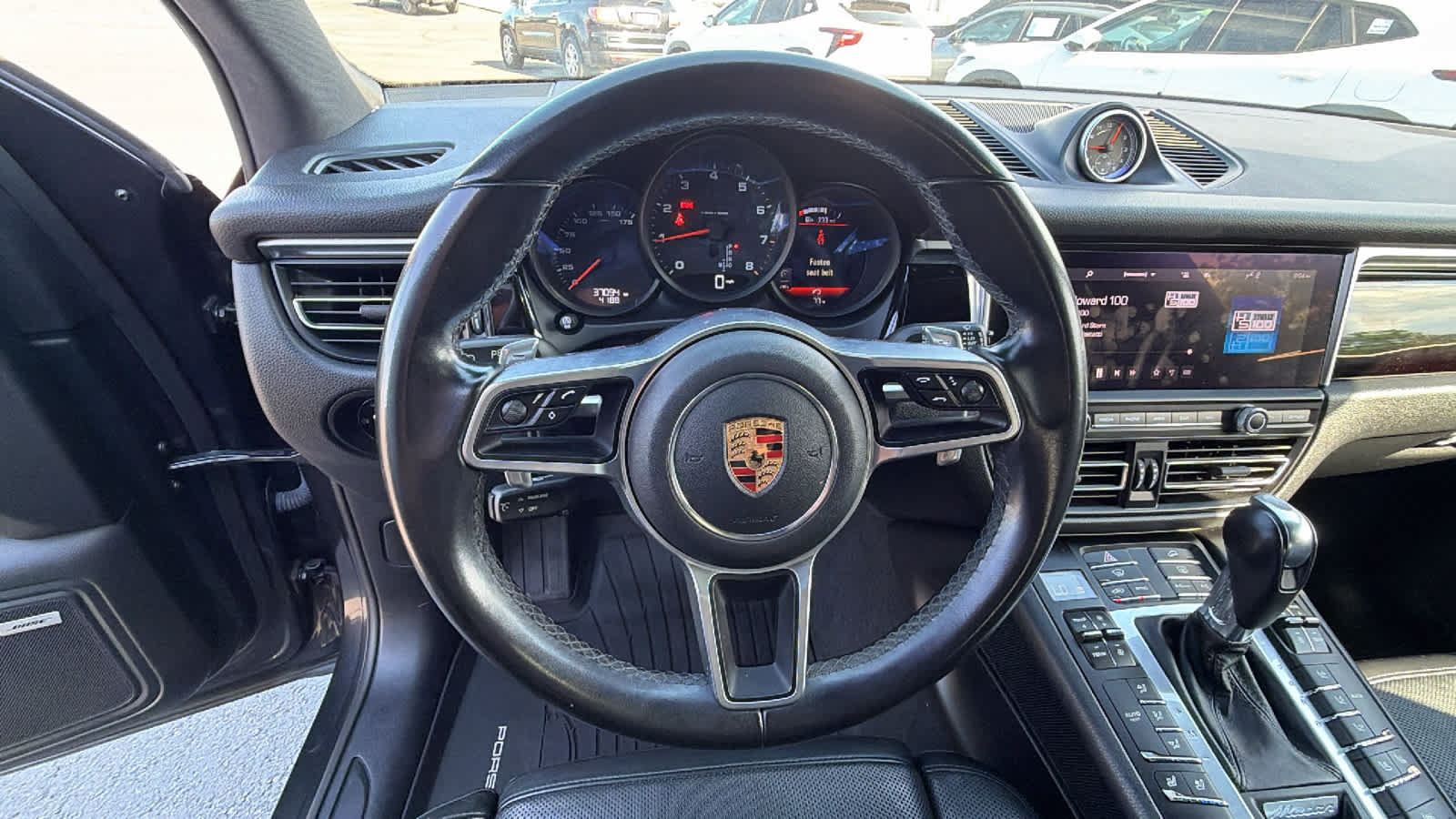 Used 2020 Porsche Macan AWD/4WD image 18