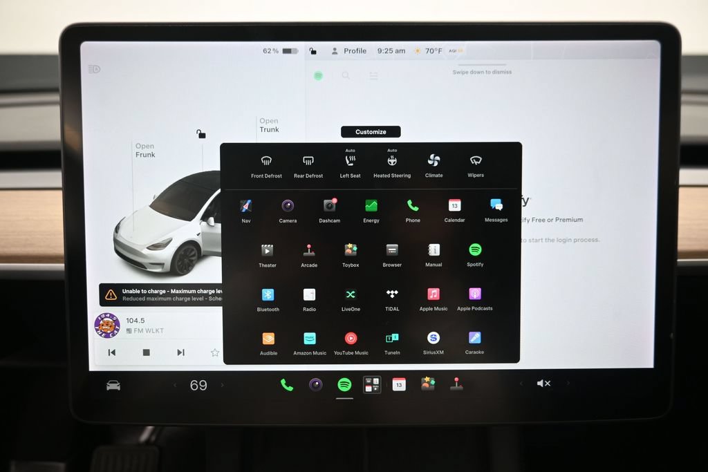 Used 2021 Tesla Model Y Long Range AWD/4WD image 16