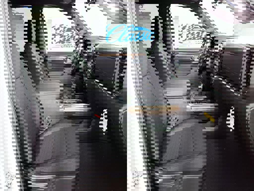 New 2026 Chevrolet Silverado 1500 LT w/ Texas Edition Plus image 25