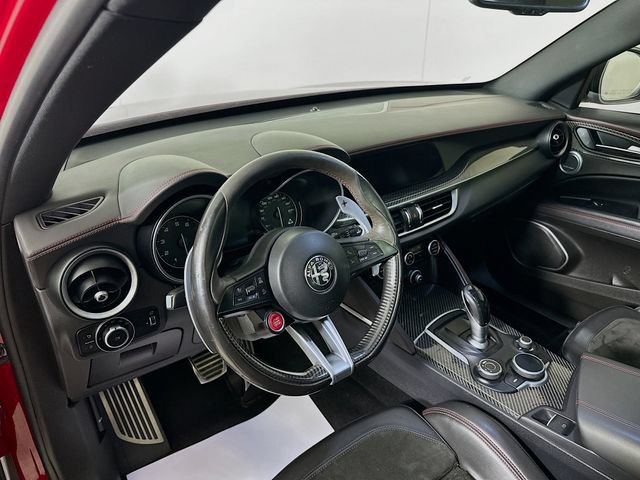 Used 2018 Alfa Romeo Stelvio Quadrifoglio w/ Driver Assist Dynamic Package AWD/4WD image 12