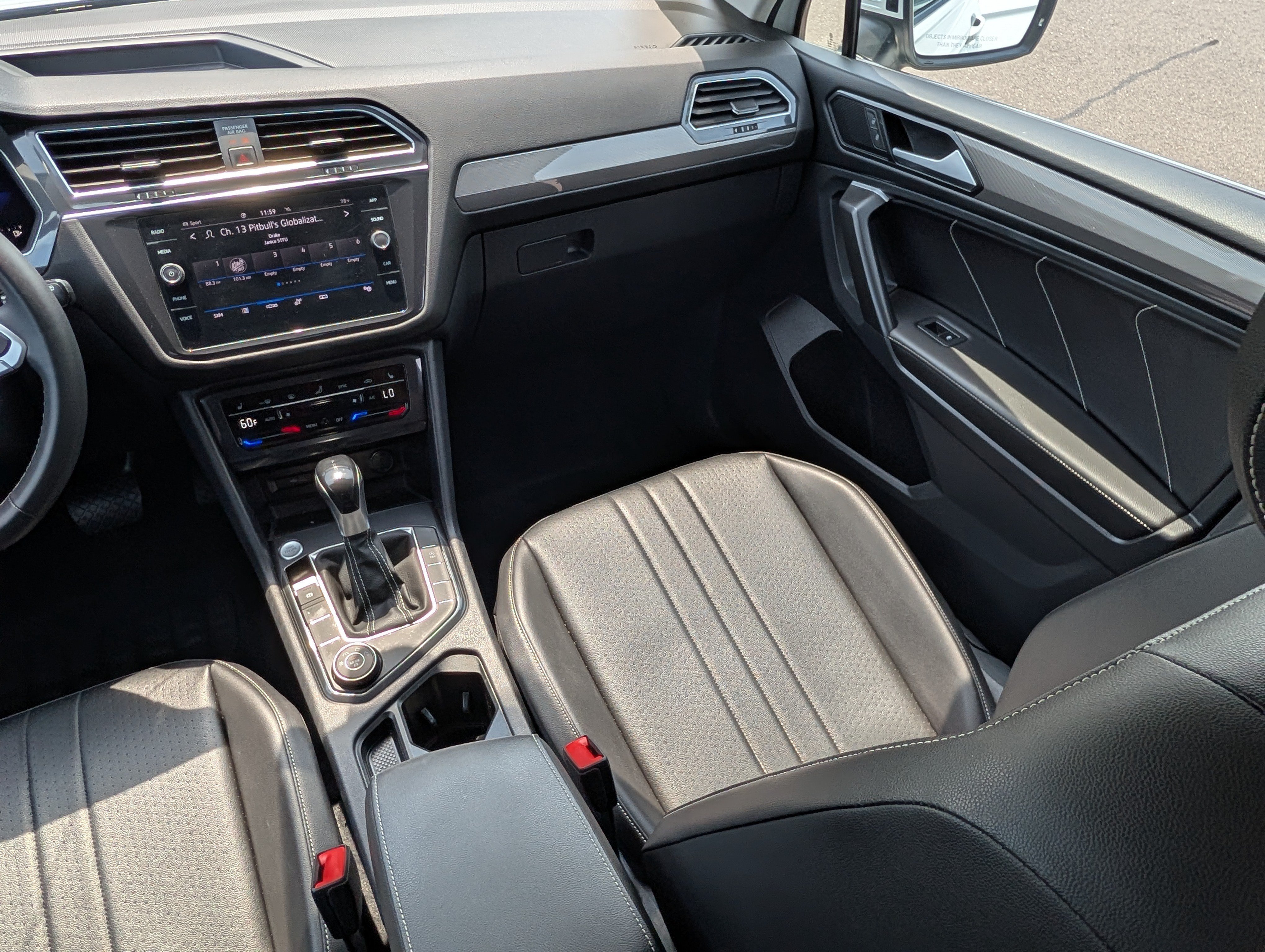 Used 2022 Volkswagen Tiguan SE AWD/4WD image 11