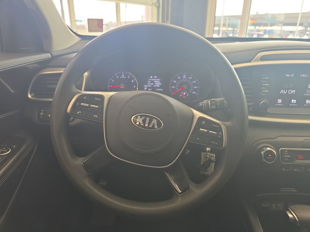 Used 2019 Kia Sorento LX image 19