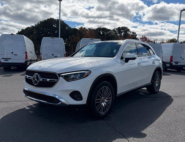 New 2026 Mercedes-Benz GLC 300 4MATIC image 3