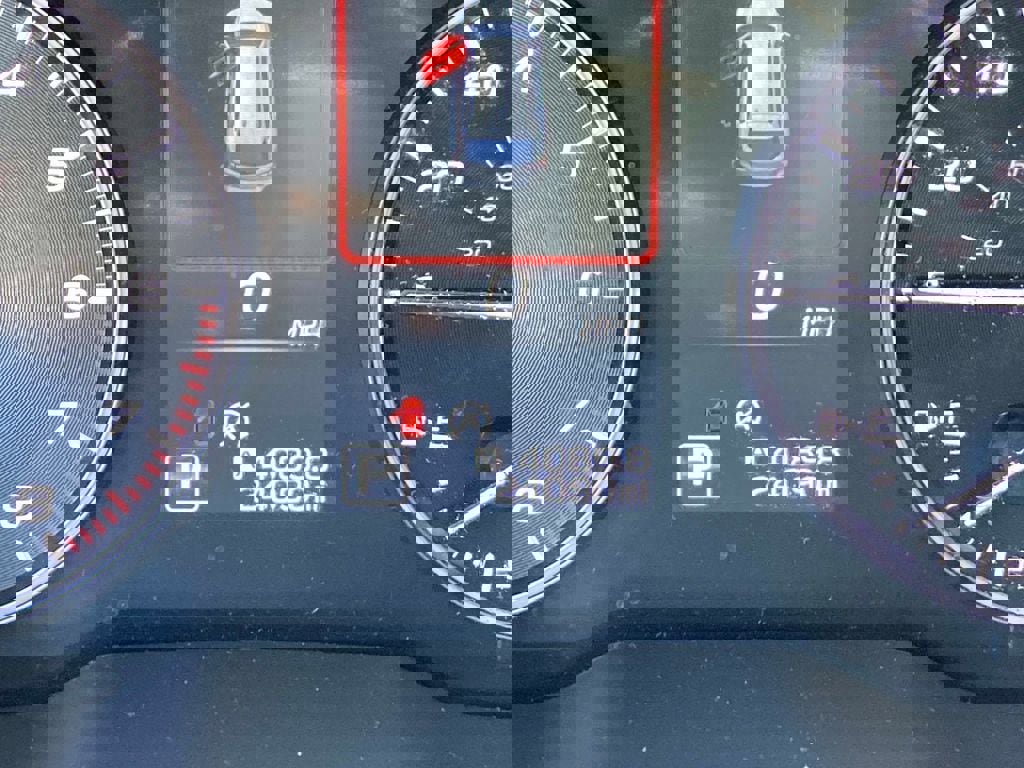 Used 2024 Subaru Outback Premium image 32