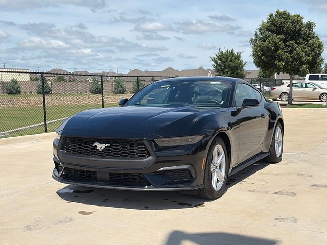 Used 2026 Ford Mustang Premium RWD image 3