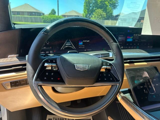 Used 2025 Cadillac Escalade IQ Sport 2 w/ LPO, ONYX Package AWD/4WD image 16