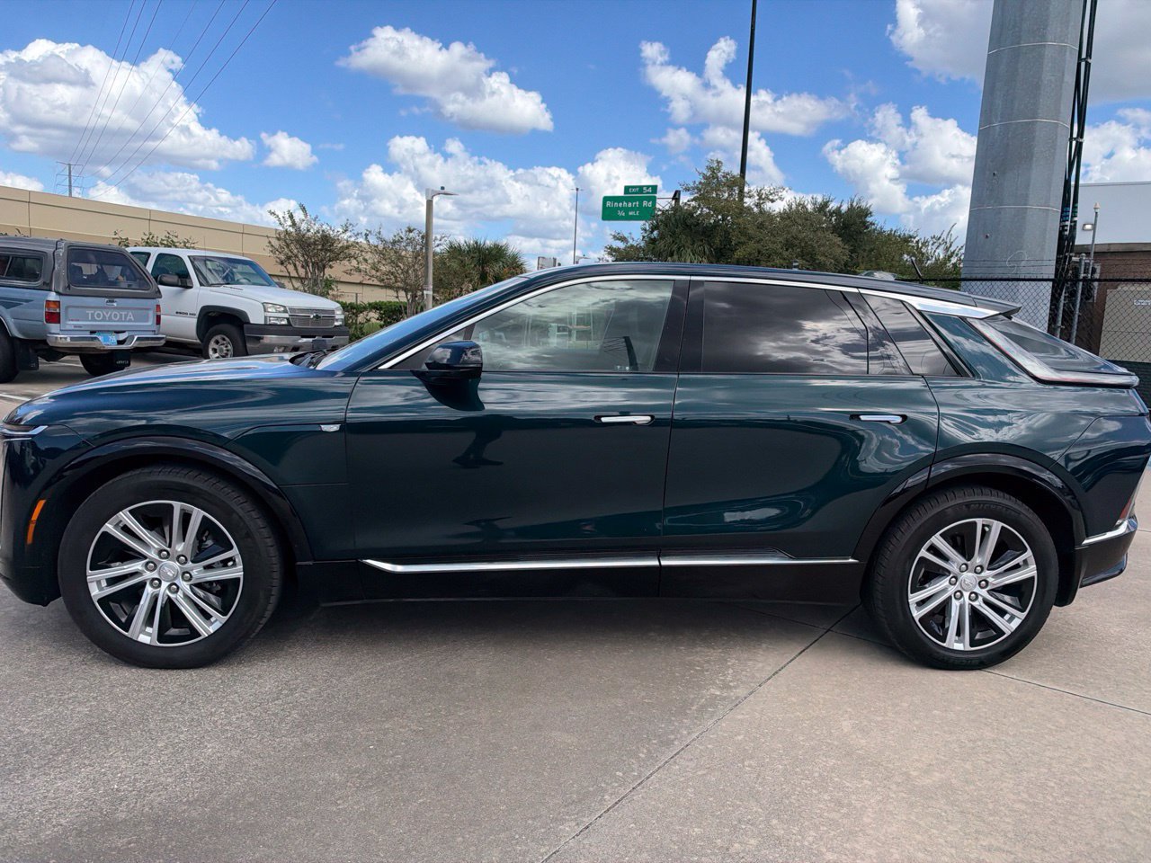 Used 2024 Cadillac Lyriq Tech RWD image 2