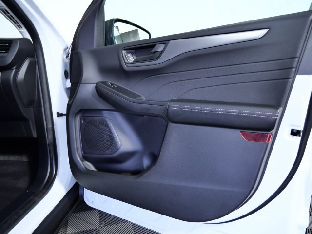 Certified 2023 Ford Escape Active AWD/4WD image 10
