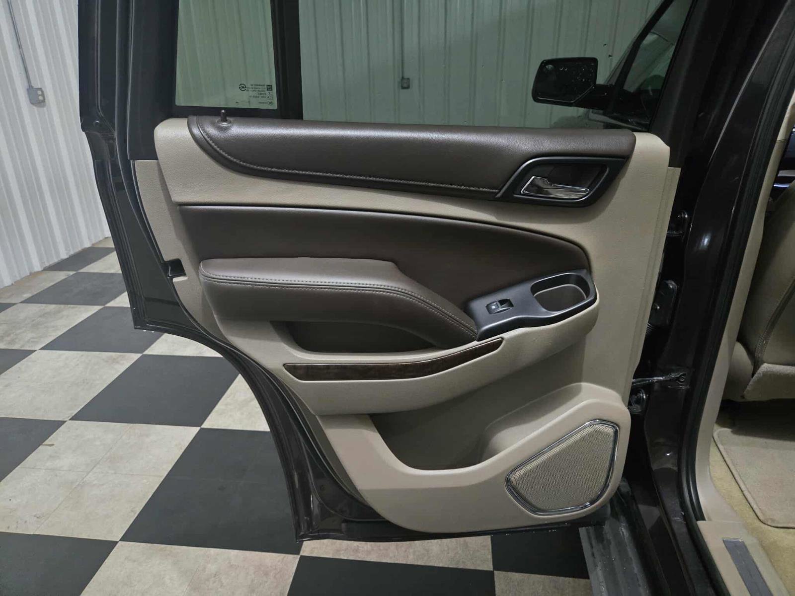 Used 2018 Chevrolet Tahoe LT image 14