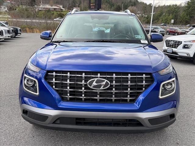 Certified 2024 Hyundai Venue Limited image 17