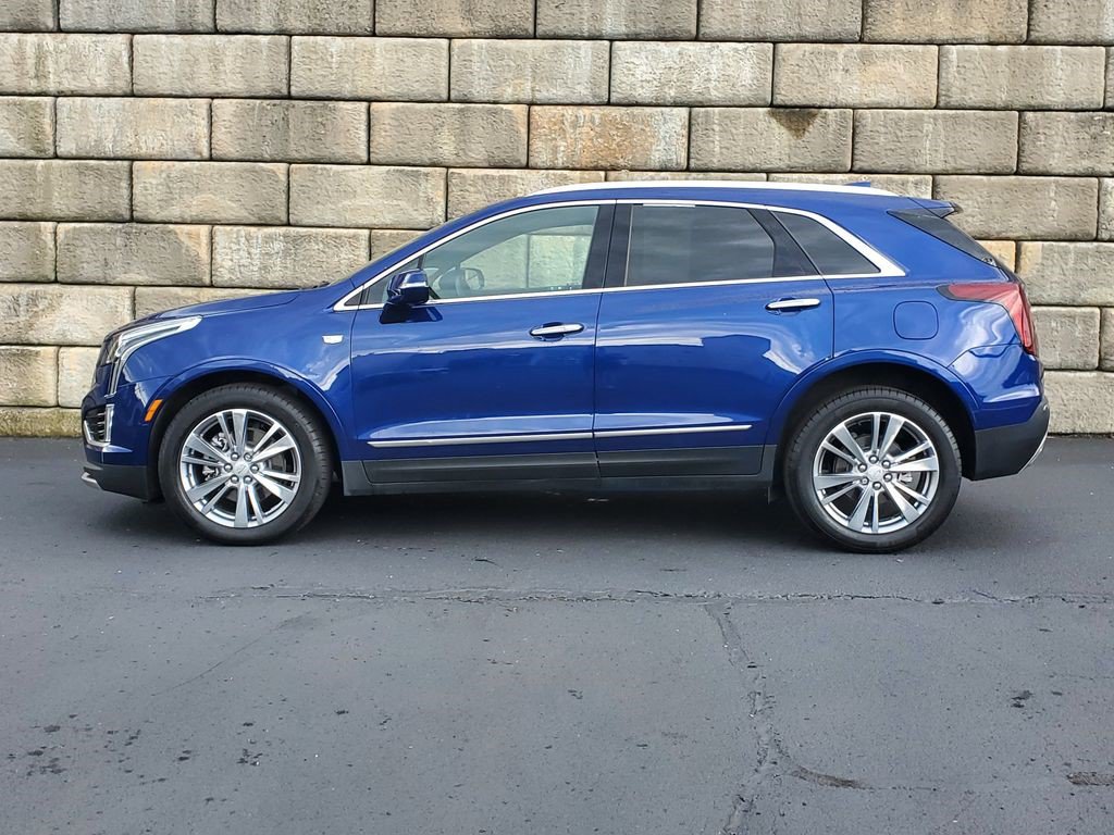 Certified 2024 Cadillac XT5 Premium Luxury AWD/4WD image 2