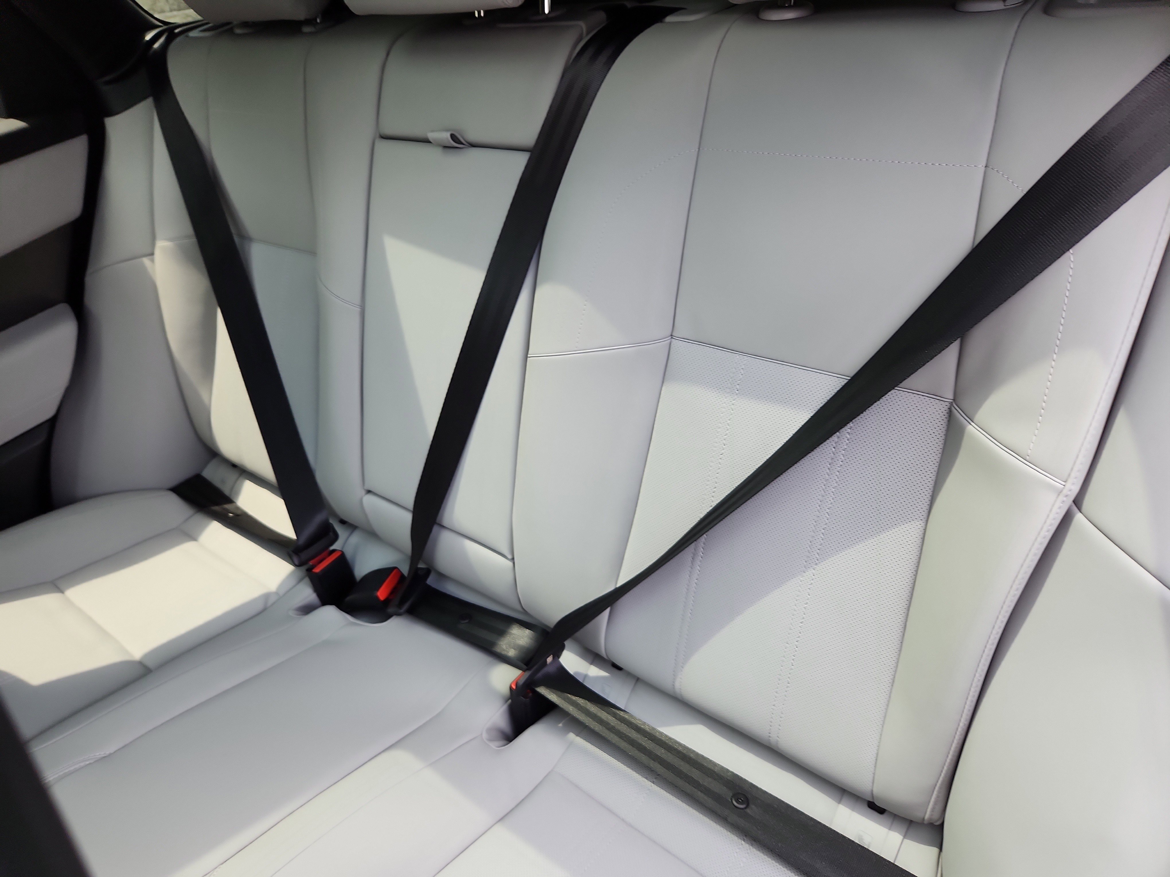 Used 2026 Land Rover Range Rover Velar S image 25