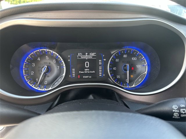 Used 2021 Chrysler Voyager L image 10