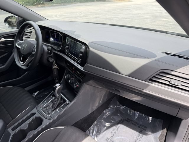 Used 2023 Volkswagen Jetta Sport FWD image 33