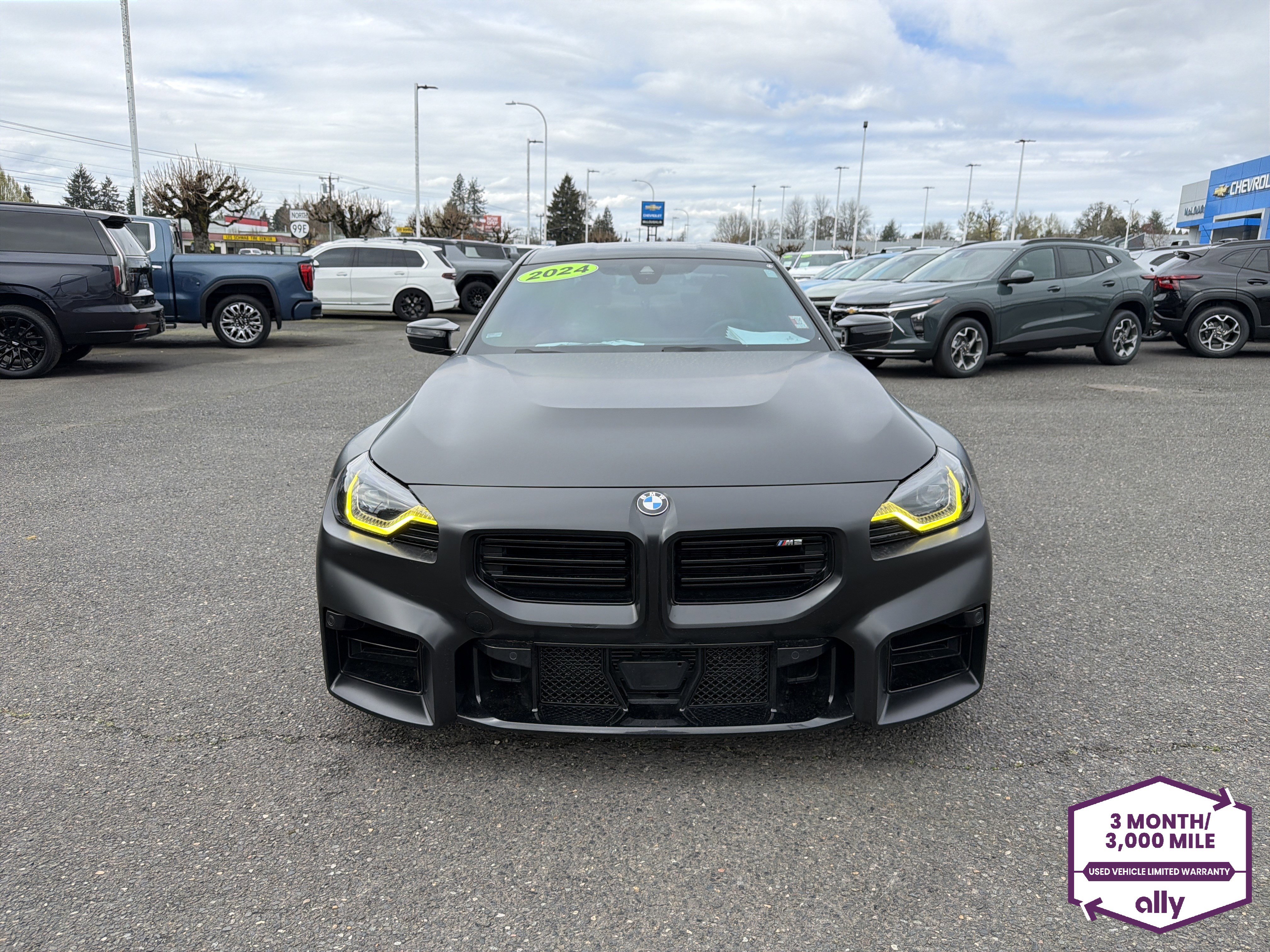 Used 2024 BMW M2 w/ Lighting Package image 8