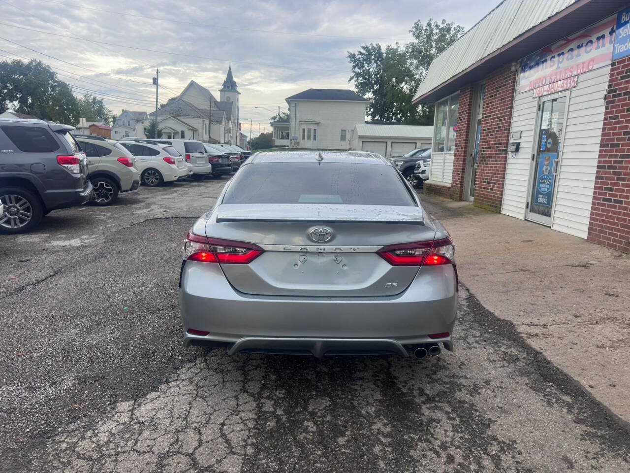 Used 2023 Toyota Camry SE FWD image 7