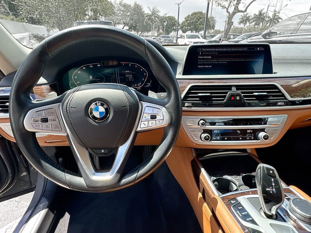 Used 2022 BMW 740i xDrive w/ Premium Package image 12