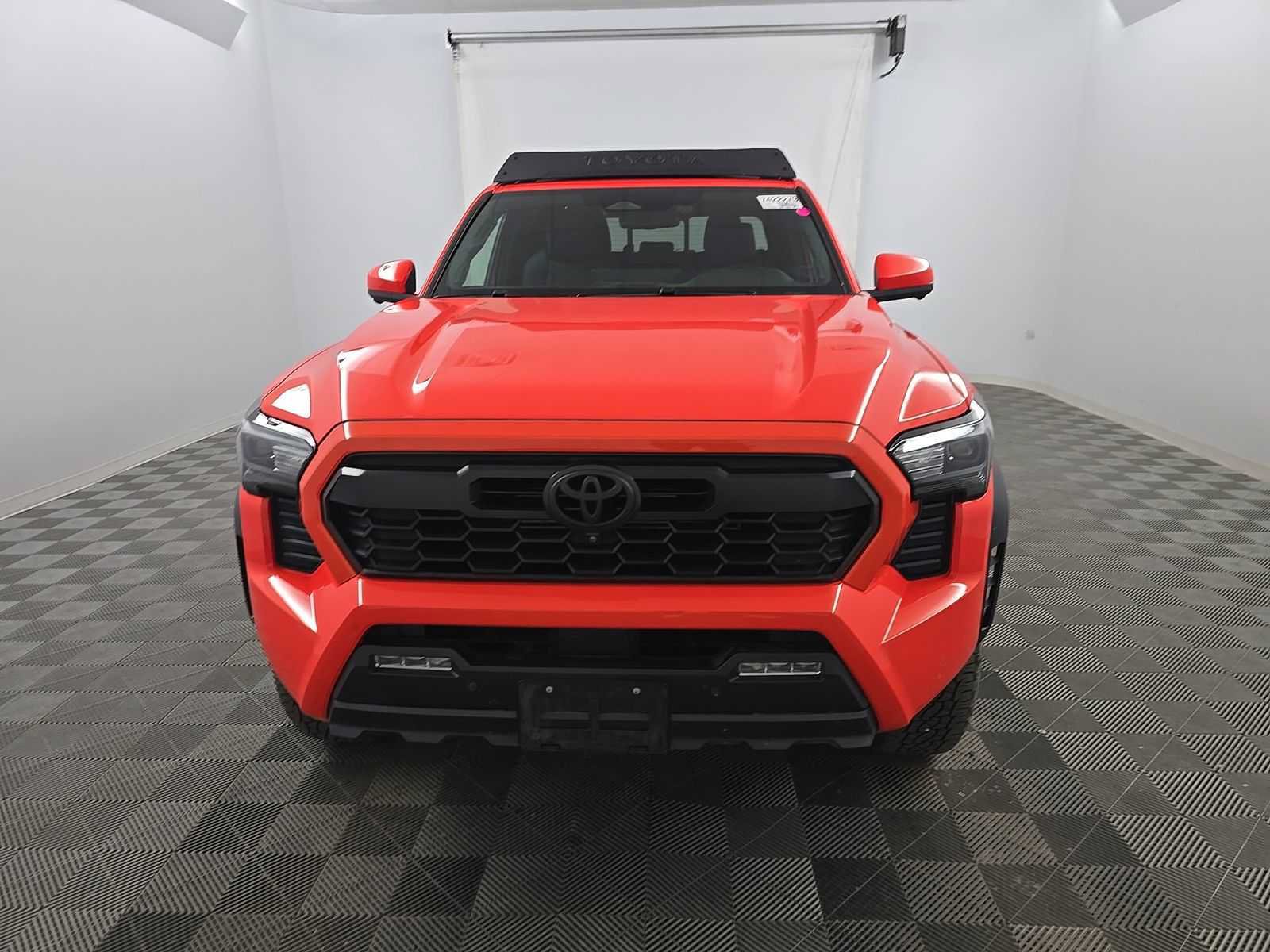 Used 2024 Toyota Tacoma TRD Off-Road w/ TRD Off Road Premium Package AWD/4WD image 4