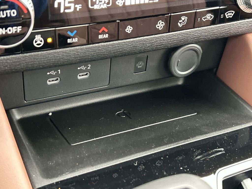 New 2026 Mitsubishi Outlander AWD image 32