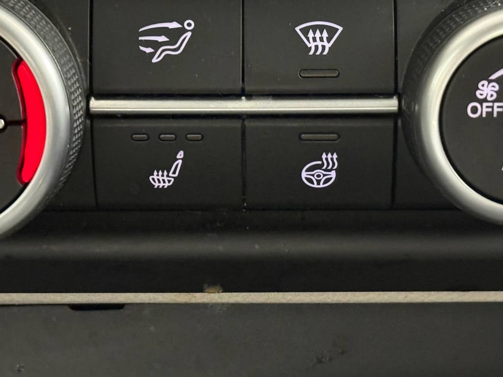 Used 2018 Alfa Romeo Giulia AWD image 43