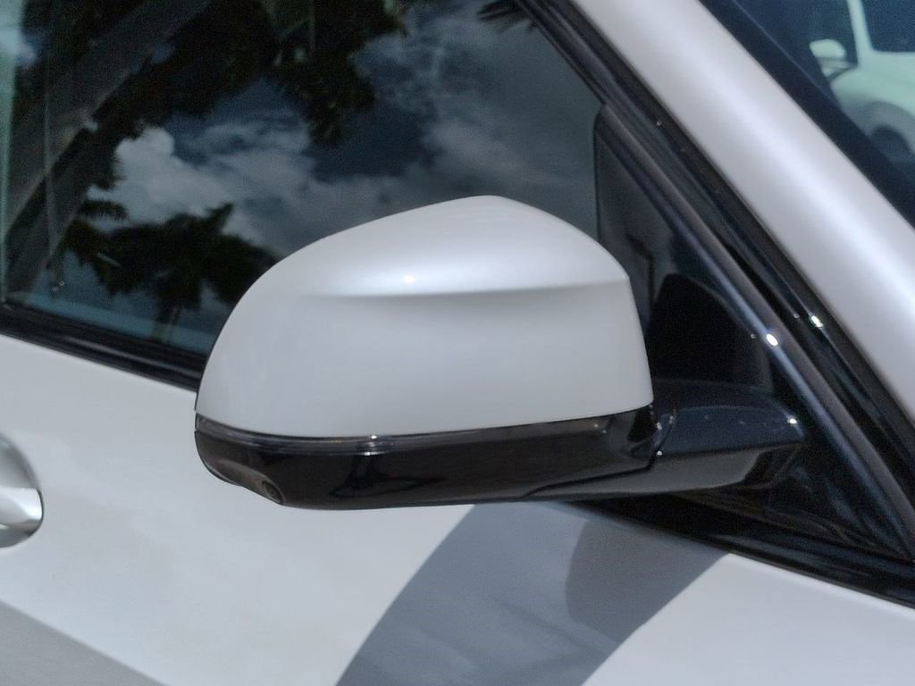 New 2026 BMW X5 xDrive40i w/ M Sport Package AWD/4WD image 12